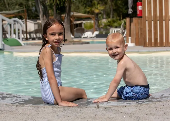 4p 2bdrms Aircon Vendres